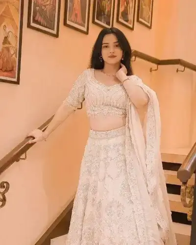 Escort Service In New Friends Colony